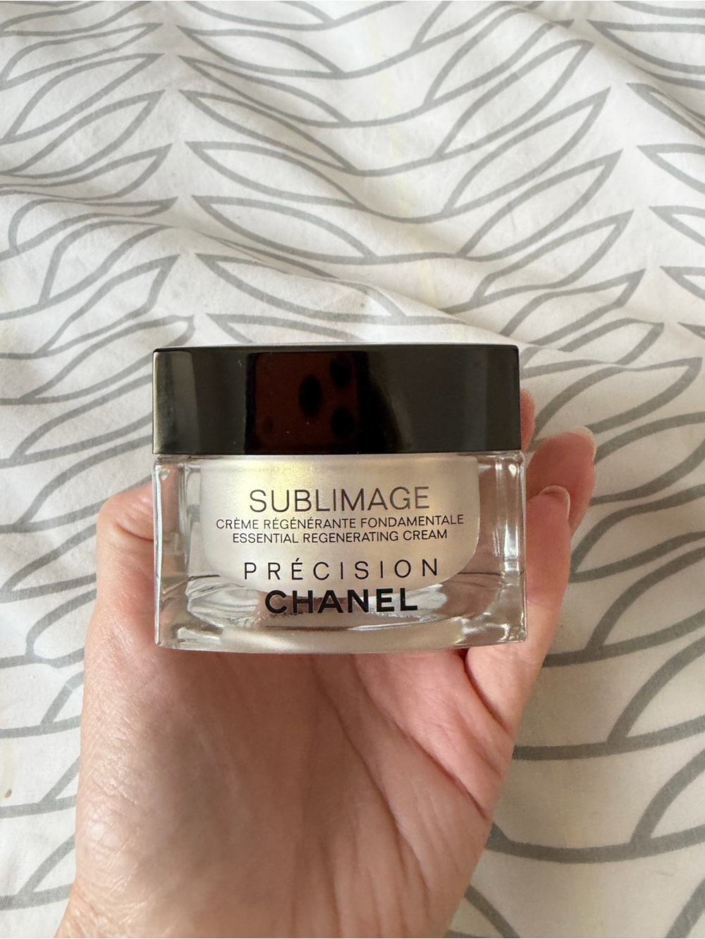🗽CHANEL Sublimage Précision Cream in Pearl and Black